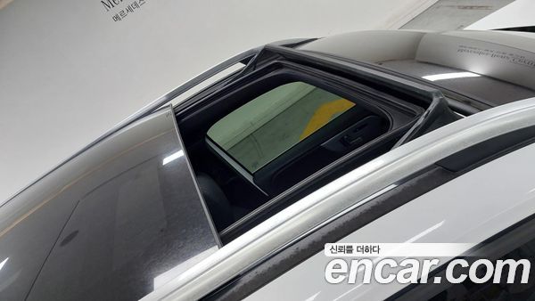 Mercedes-Benz GLB 2021, фото 12