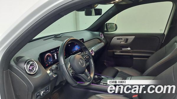Mercedes-Benz GLB 2021, фото 13