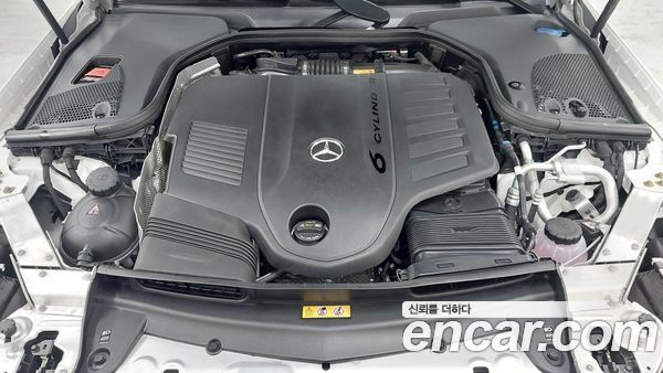 Mercedes-Benz E-Class 2023, фото 6