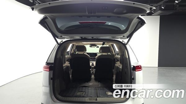 Kia Carnival 2021, фото 26