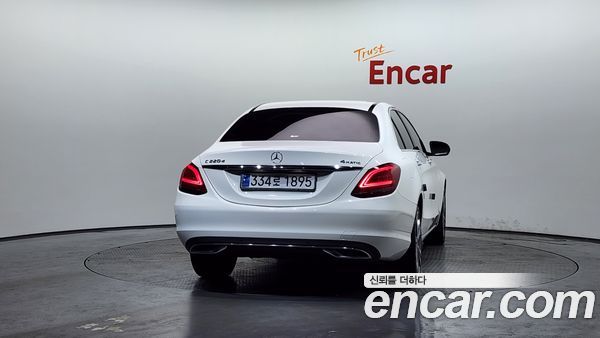 Mercedes-Benz C-Class 2020, фото 4