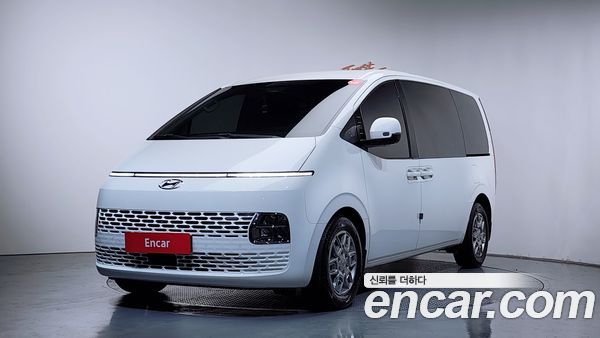 Hyundai Staria 2023, фото 3