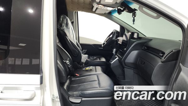 Hyundai Staria 2023, фото 16