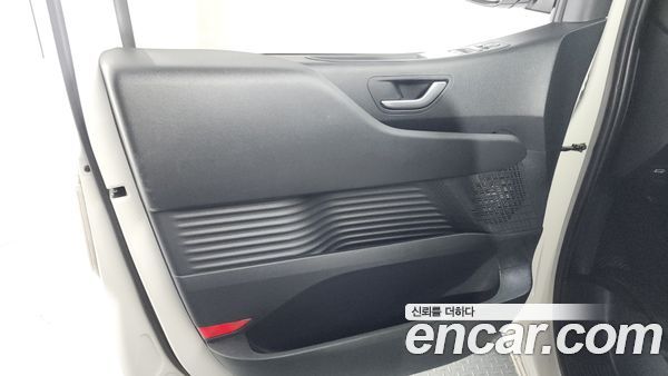 Hyundai Staria 2023, фото 29