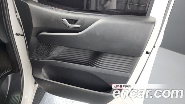Hyundai Staria 2023, фото 30