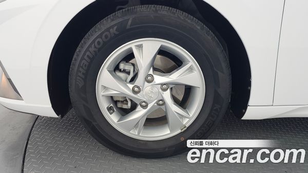 Hyundai Elantra 2021, фото 5
