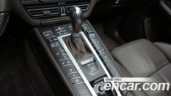 Porsche Macan 2021, фото 12