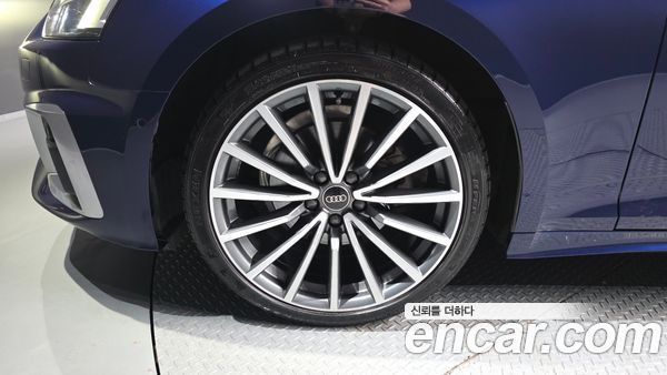 Audi A5 2023, фото 4