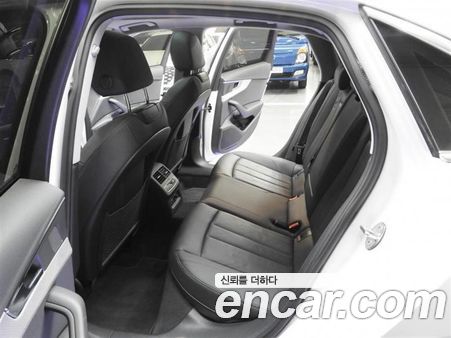 Audi A4 2023, фото 14
