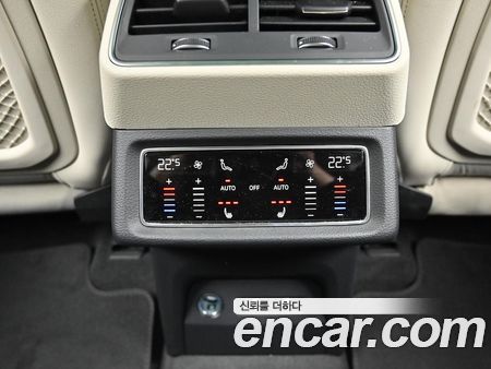 Audi Q8 e-tron 2024, фото 16