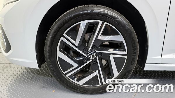 Volkswagen Jetta 2023, фото 5