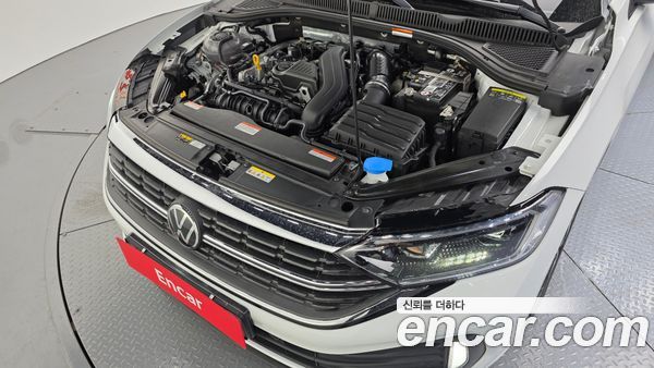 Volkswagen Jetta 2023, фото 6