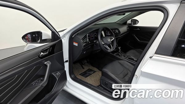 Volkswagen Jetta 2023, фото 10
