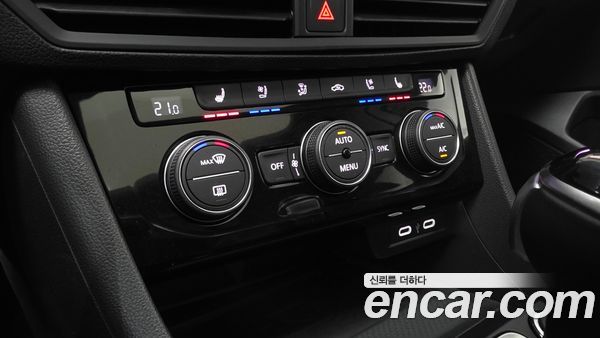 Volkswagen Jetta 2023, фото 13