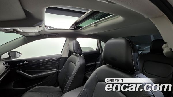 Volkswagen Jetta 2023, фото 17