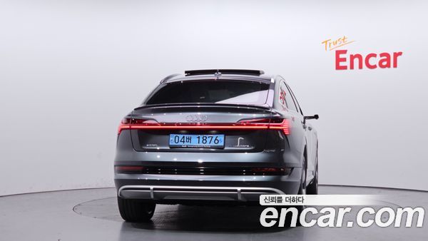 Audi e-tron 2021, фото 4