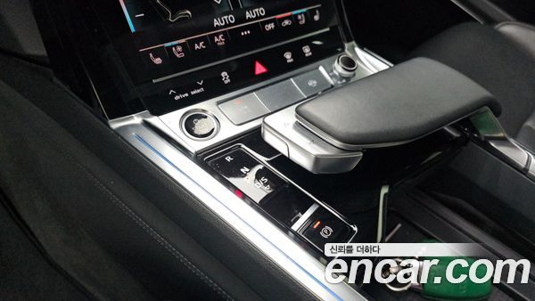 Audi e-tron 2021, фото 12