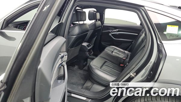 Audi e-tron 2021, фото 19