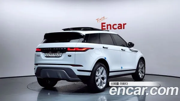 Land Rover Range Rover Evoque 2022, фото 2