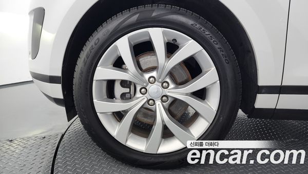 Land Rover Range Rover Evoque 2022, фото 5