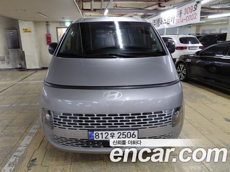 Hyundai Staria 2025, фото 2