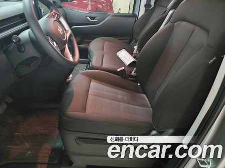 Hyundai Staria 2025, фото 15