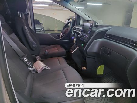 Hyundai Staria 2025, фото 16