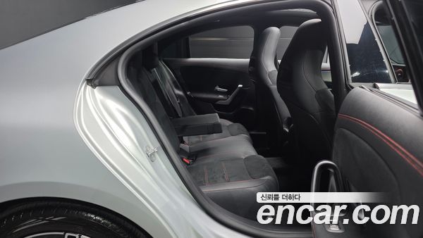 Mercedes-Benz CLA 2023, фото 12