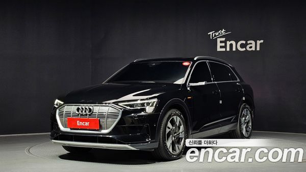 Audi e-tron 2022