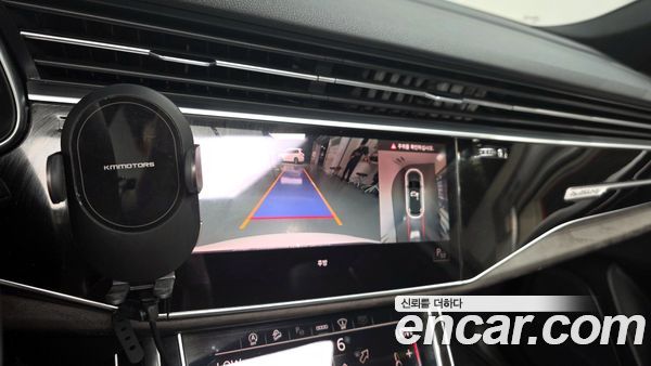 Audi Q7 2021, фото 20