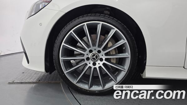 Mercedes-Benz E-Class 2022, фото 5