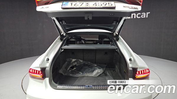 Audi A7 2020, фото 26