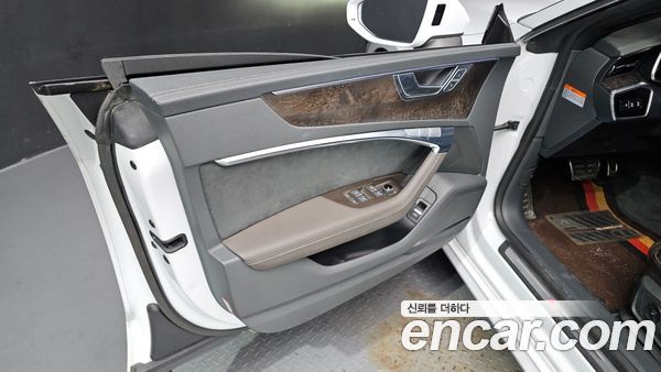 Audi A7 2020, фото 14