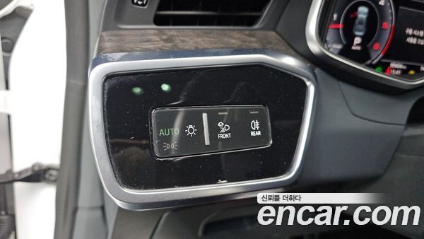 Audi A7 2020, фото 32