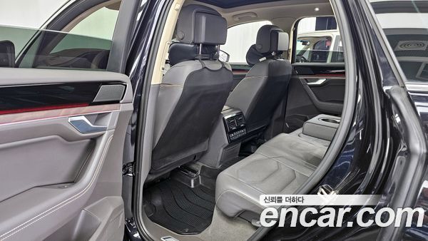 Volkswagen Touareg 2021, фото 16