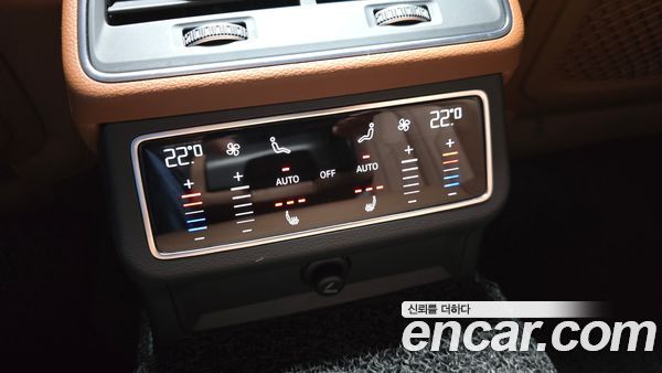 Audi A6 2021, фото 26
