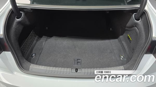 Audi A6 2021, фото 31
