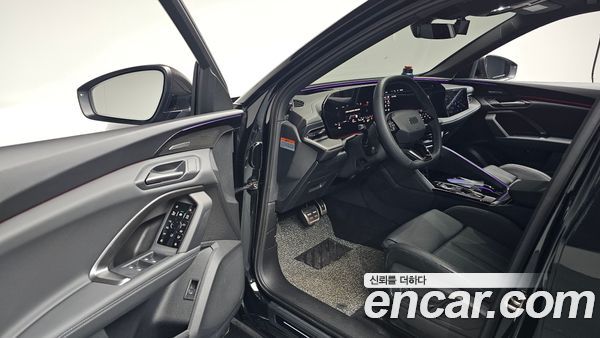 Audi Q5 2025, фото 12