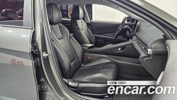 Hyundai Elantra 2021, фото 16