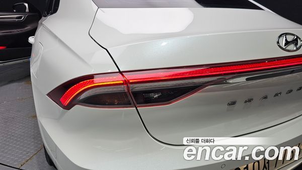 Hyundai Grandeur 2020, фото 9