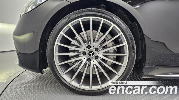 Mercedes-Benz S-Class 2023, фото 5