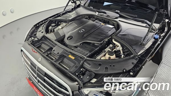 Mercedes-Benz S-Class 2023, фото 6