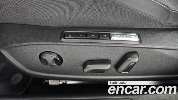 Volkswagen Golf 2025, фото 31