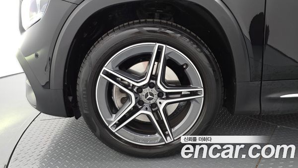 Mercedes-Benz GLB 2023, фото 5