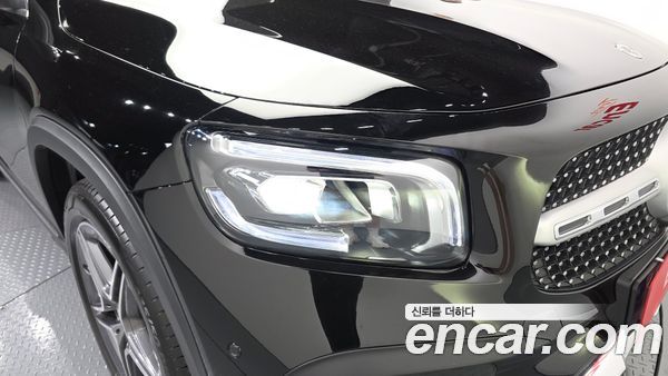 Mercedes-Benz GLB 2023, фото 8