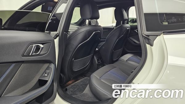 BMW 2 Series 2024, фото 16