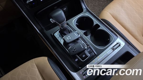 Kia Carnival 2023, фото 9