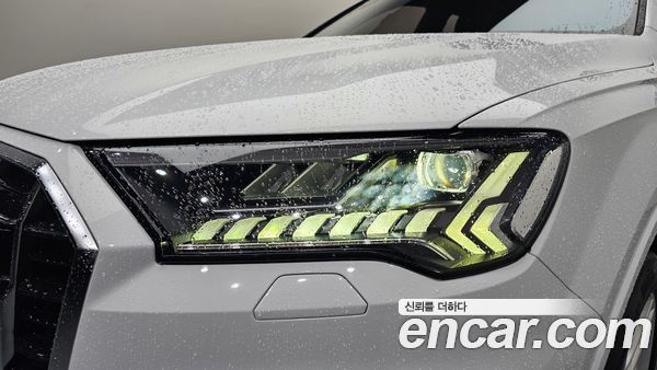 Audi Q7 2023, фото 8