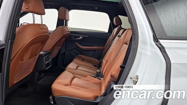 Audi Q7 2023, фото 16