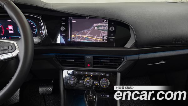 Volkswagen Jetta 2023, фото 20